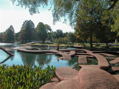 平陽公園在什麼地方，它與周邊的風景如何交錯？